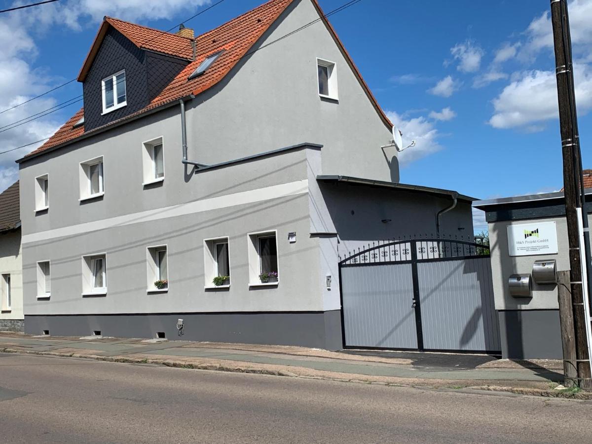 Ht Appartement Nr 1 Greppin Exterior photo